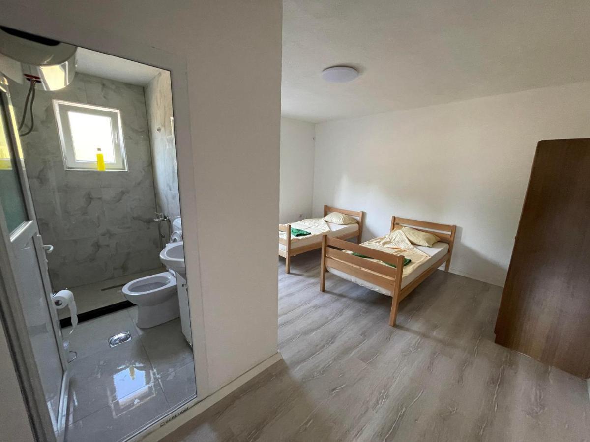 Rock Hostel Priştine Dış mekan fotoğraf
