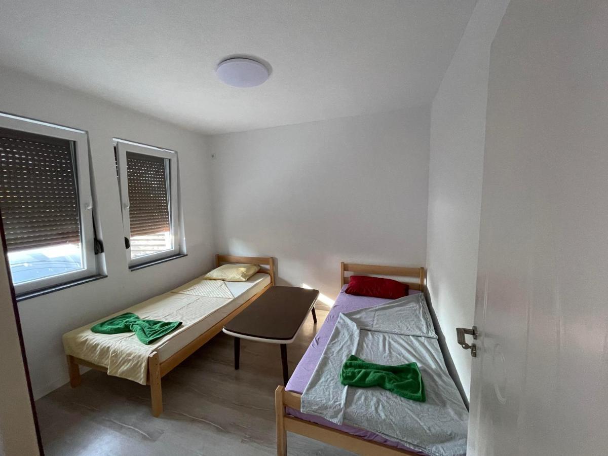 Rock Hostel Priştine Dış mekan fotoğraf