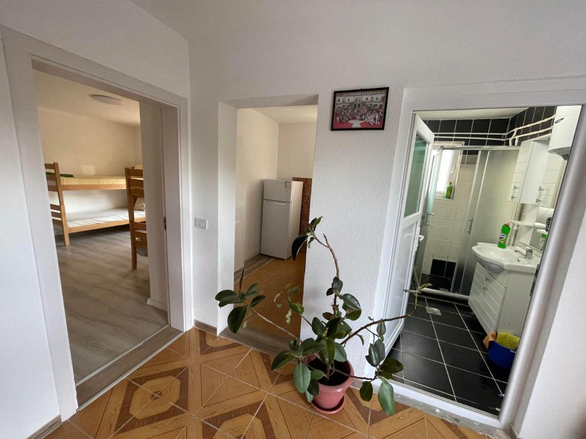 Rock Hostel Priştine Dış mekan fotoğraf